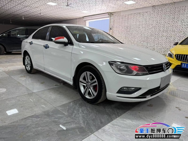 17年大众凌渡轿车抵押车出售