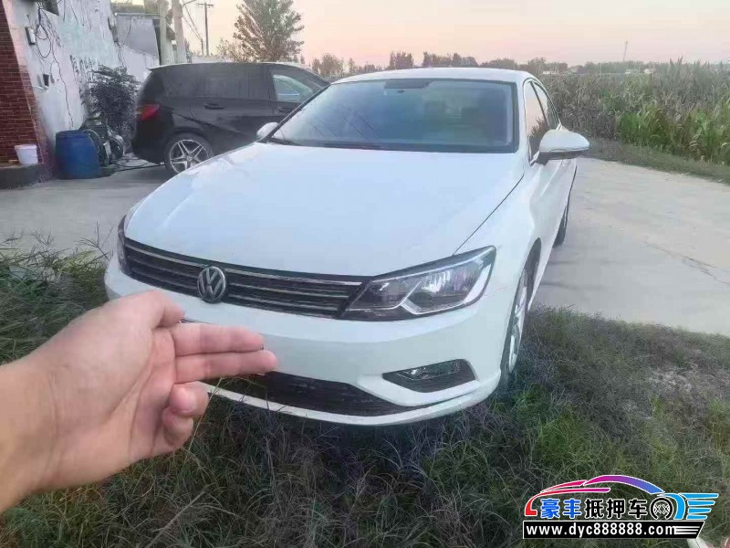 16年大众凌渡轿车抵押车出售