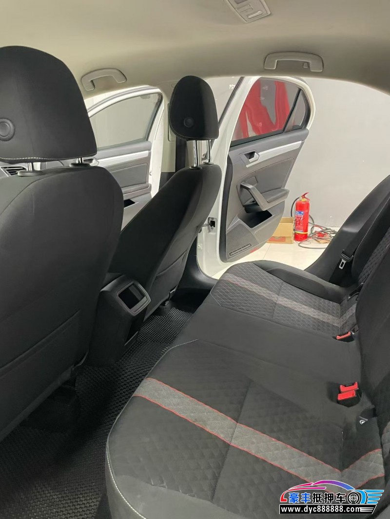 22年大众凌渡轿车抵押车出售