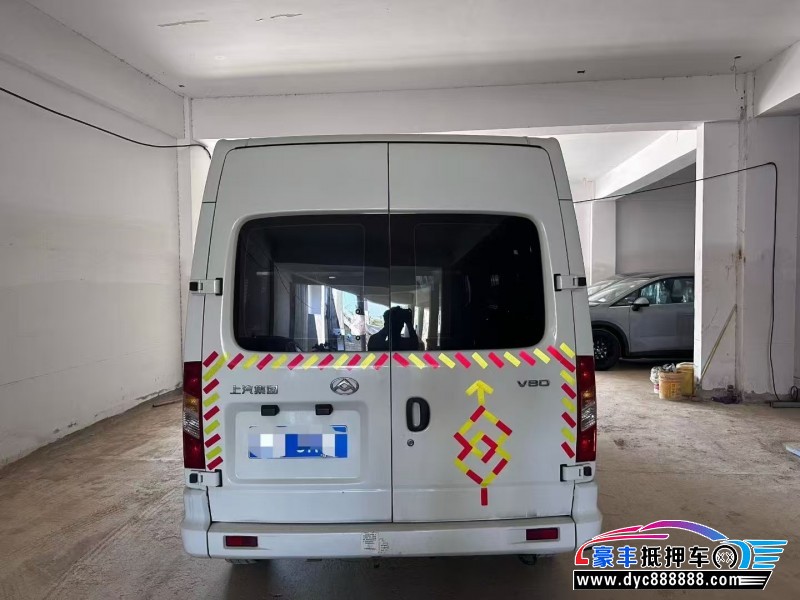 21年上汽大通V80轿车抵押车出售