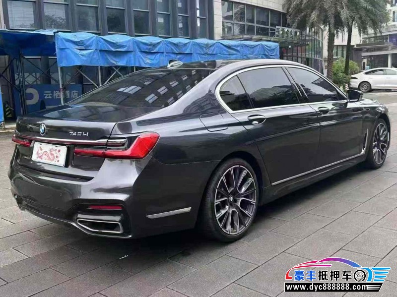 17年宝马7系轿车抵押车出售