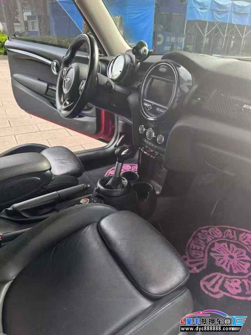 18年宝马MINI轿车抵押车出售