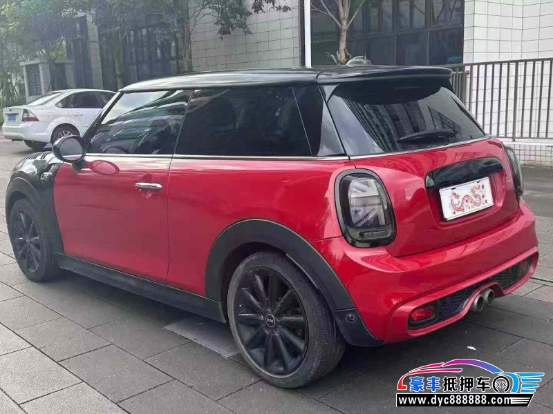 18年宝马MINI轿车抵押车出售