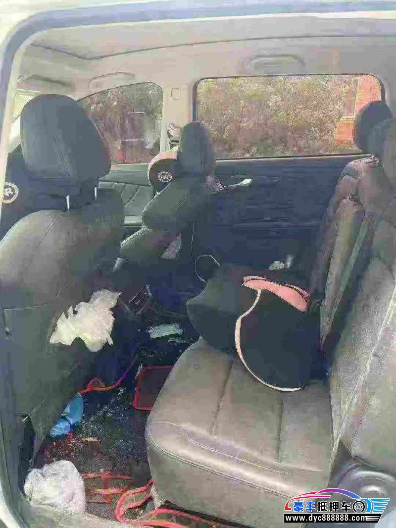 20年潍柴英致U70轿车抵押车出售