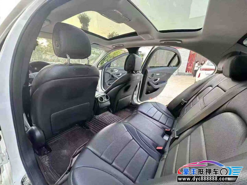 17年奔驰C轿车抵押车出售