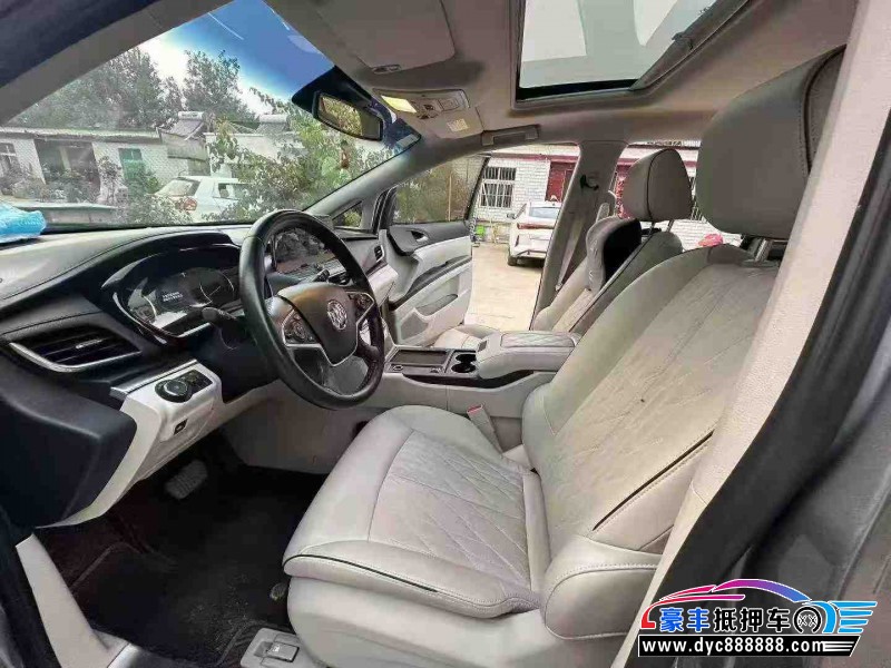 21年别克GL8轿车抵押车出售