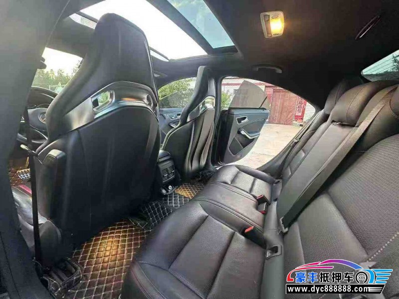 17年奔驰CLA级AMG轿车抵押车出售