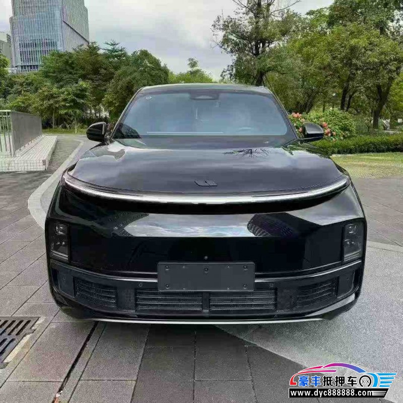 24年理想L8轿车抵押车出售