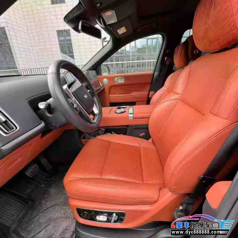 24年理想L8轿车抵押车出售