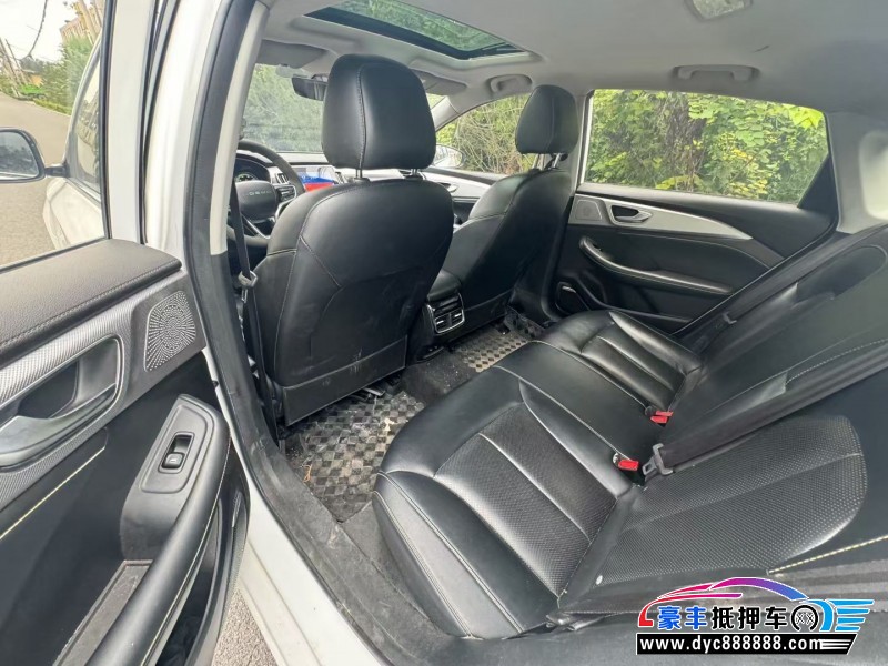 21年荣威i6轿车抵押车出售