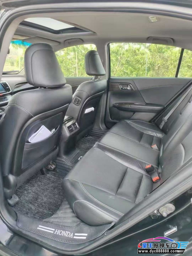 15年本田雅阁轿车抵押车出售