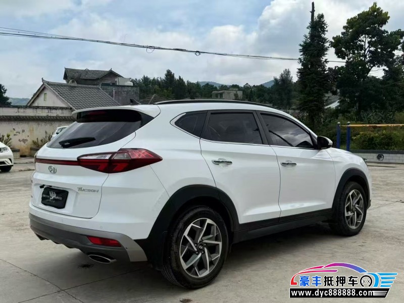 20年现代途胜轿车抵押车出售