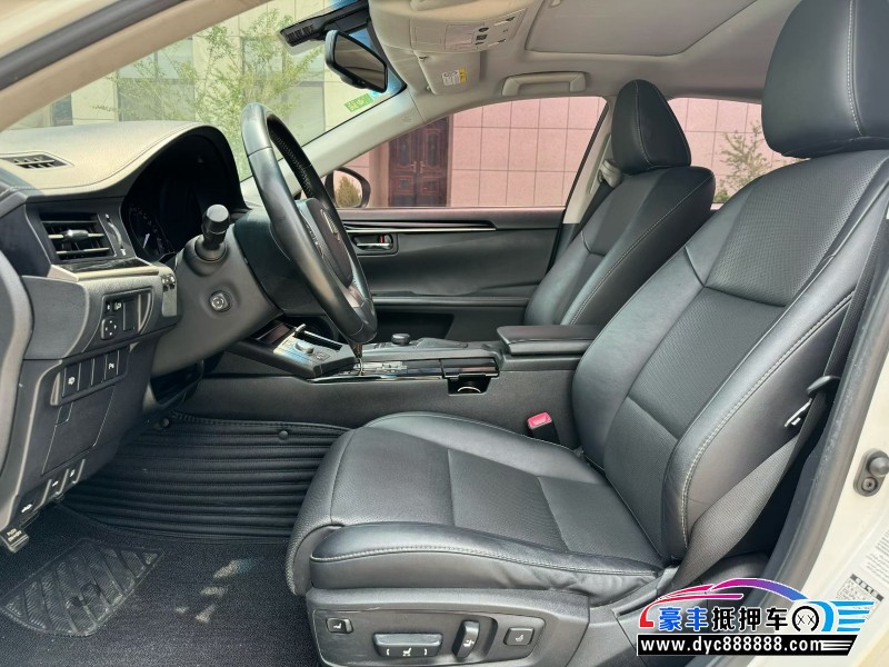 16年雷克萨斯ES轿车抵押车出售