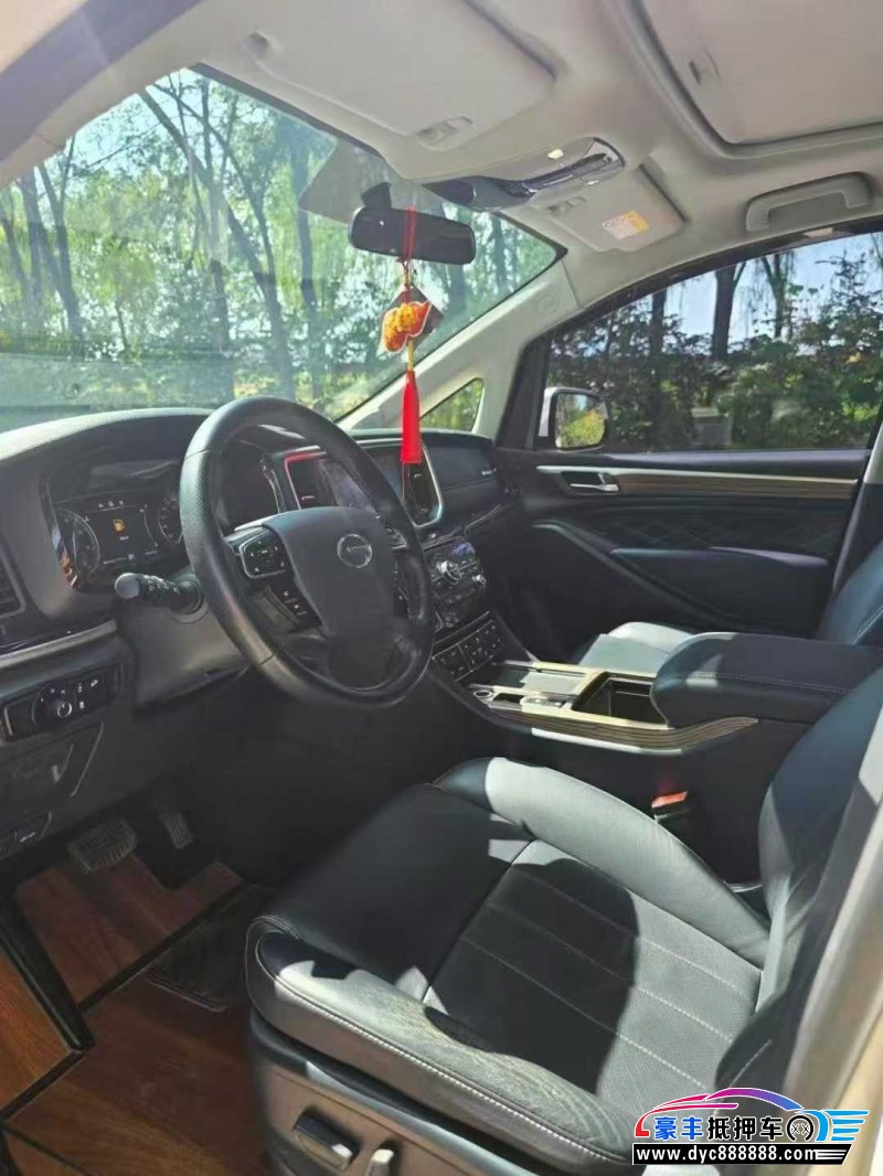 20年传祺M8轿车抵押车出售