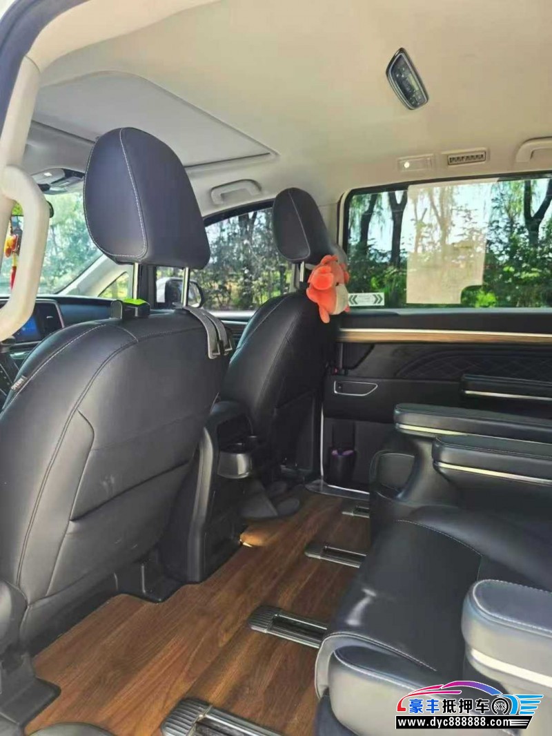 20年传祺M8轿车抵押车出售