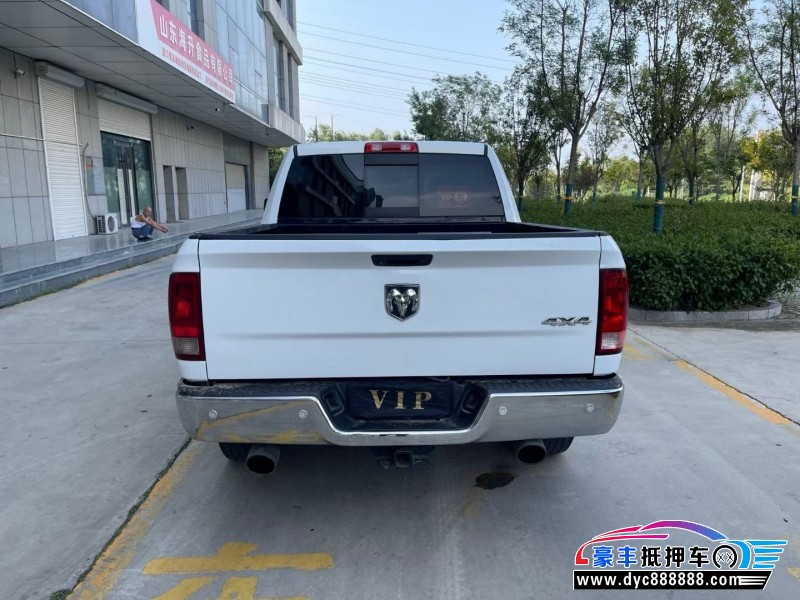 14年道奇公羊轿车抵押车出售