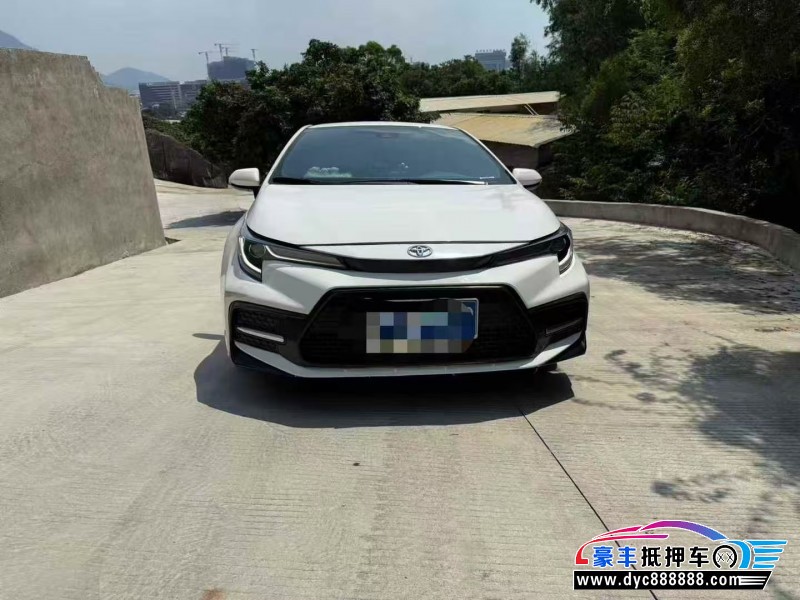 22年丰田雷凌轿车抵押车出售