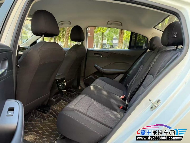 24年荣威i5轿车抵押车出售