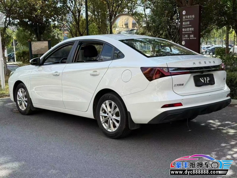 24年荣威i5轿车抵押车出售