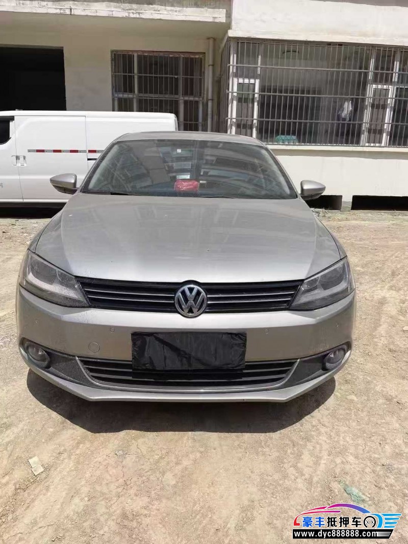 15年大众速腾轿车抵押车出售