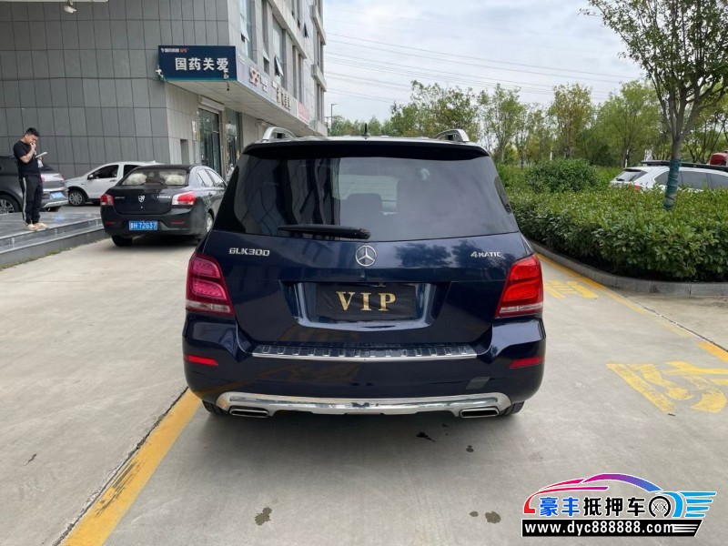 14年奔驰GLK轿车抵押车出售