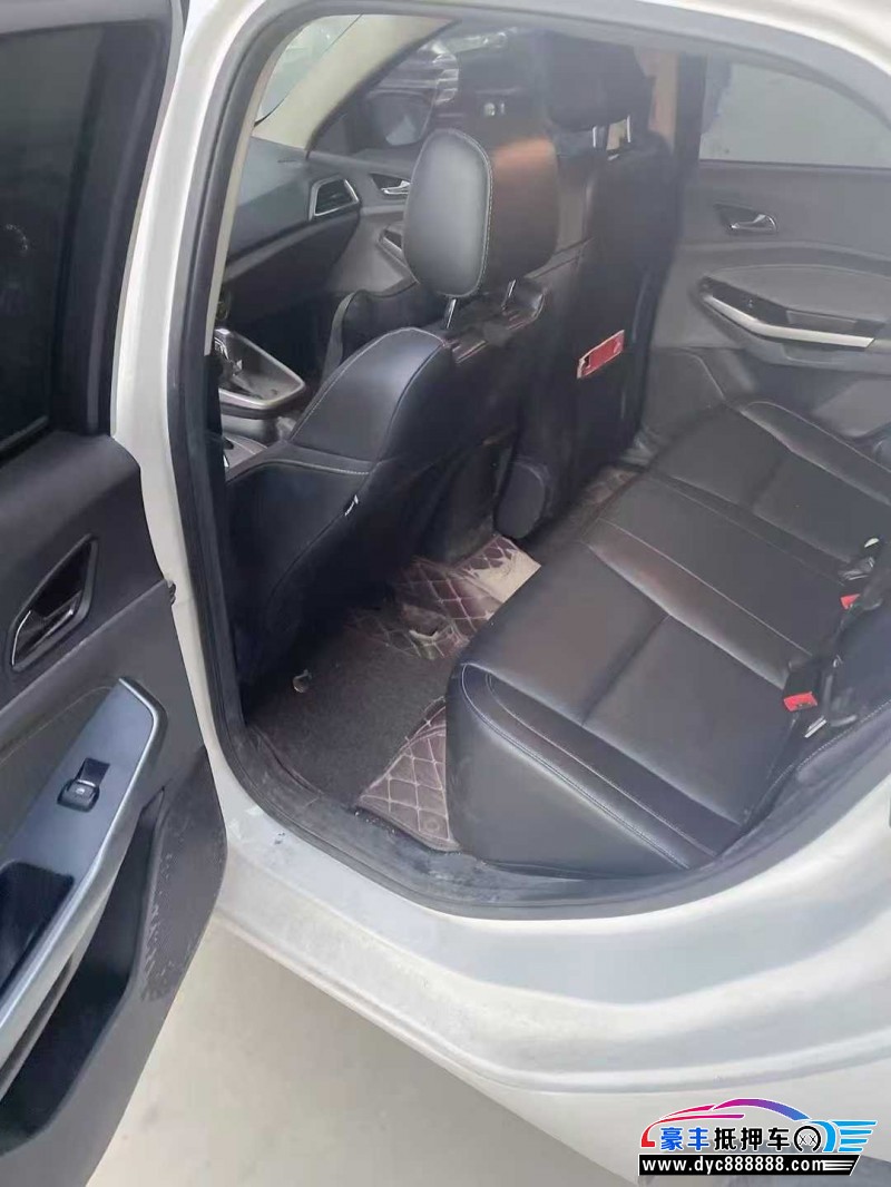 18年福特福睿斯轿车抵押车出售