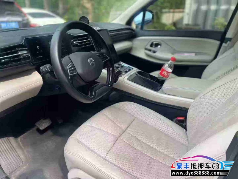 19年蔚来ES8轿车抵押车出售