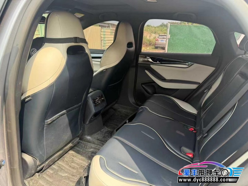 22年比亚迪秦轿车抵押车出售