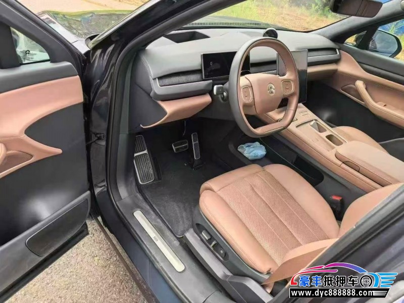 25年蔚来ES8轿车抵押车出售