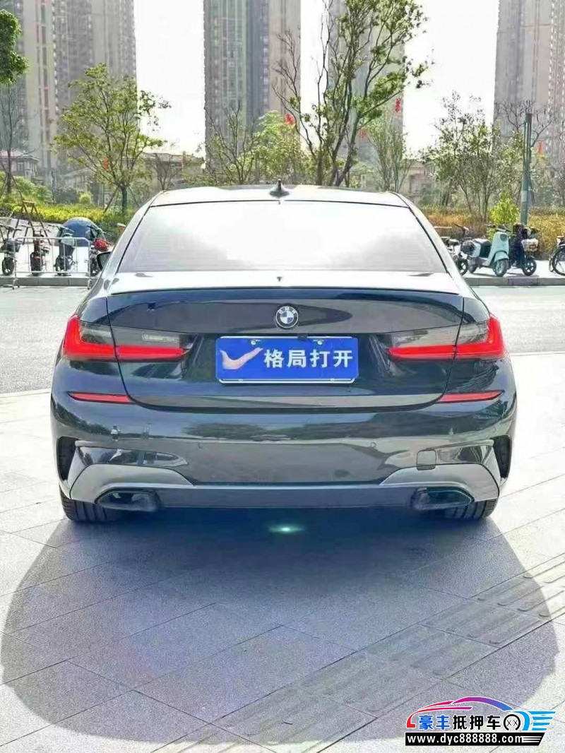 21年宝马3系轿车抵押车出售