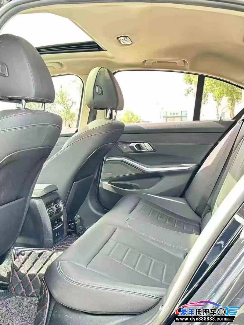 21年宝马3系轿车抵押车出售