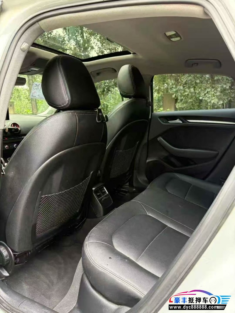 21年奥迪A3轿车抵押车出售