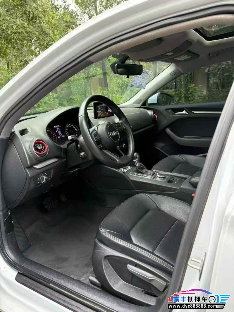 21年奥迪A3轿车抵押车出售