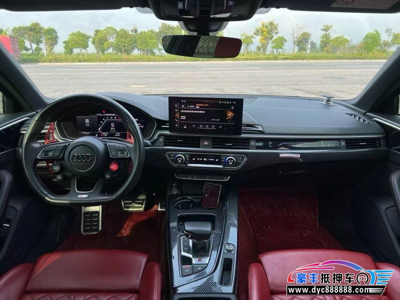 22年奥迪S4轿车抵押车出售