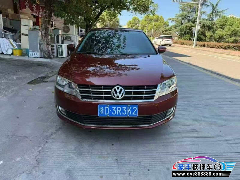 14年大众朗行轿车抵押车出售