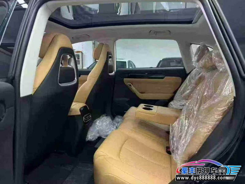 25年零跑C11轿车抵押车出售