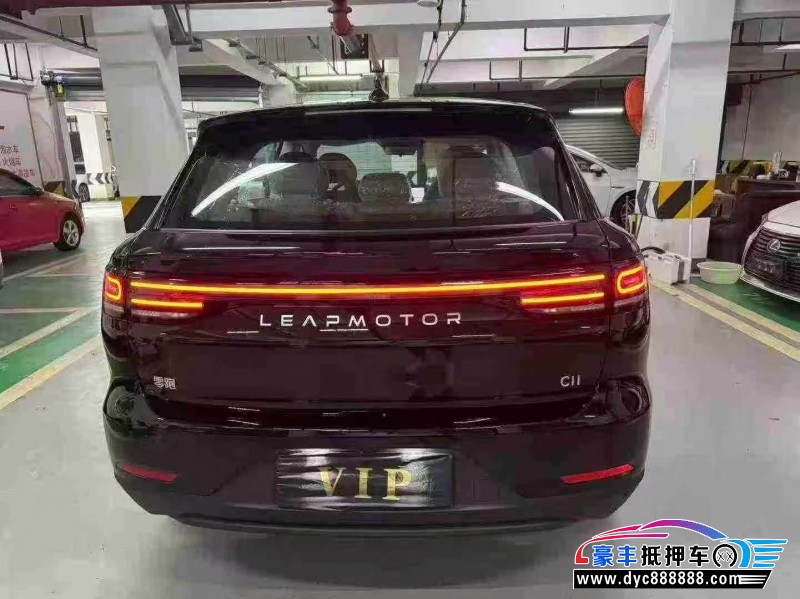 25年零跑C11轿车抵押车出售