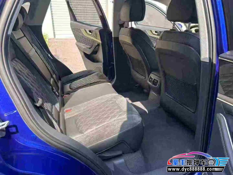 21年红旗HS5轿车抵押车出售