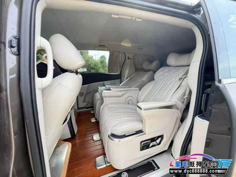 21年别克GL8轿车抵押车出售