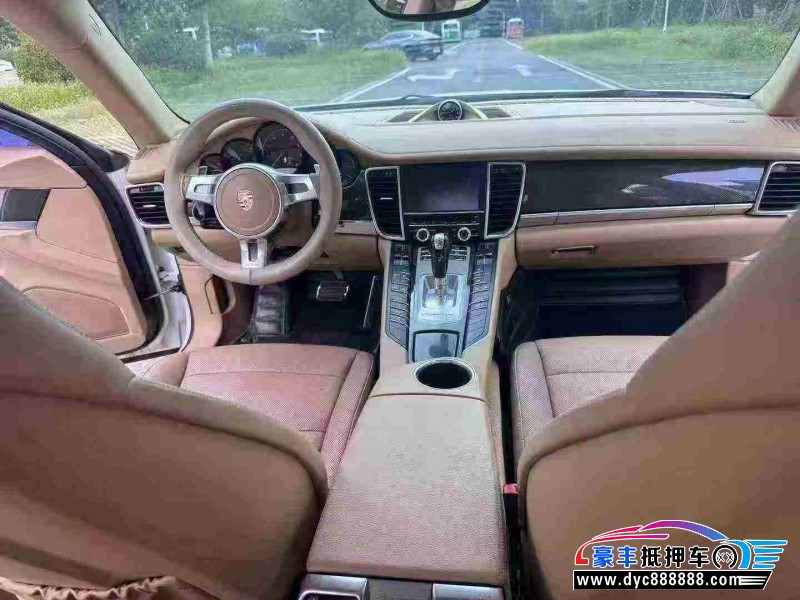 11年保时捷帕纳梅拉轿车抵押车出售