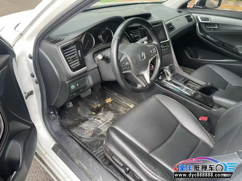 18年本田思铂睿轿车抵押车出售