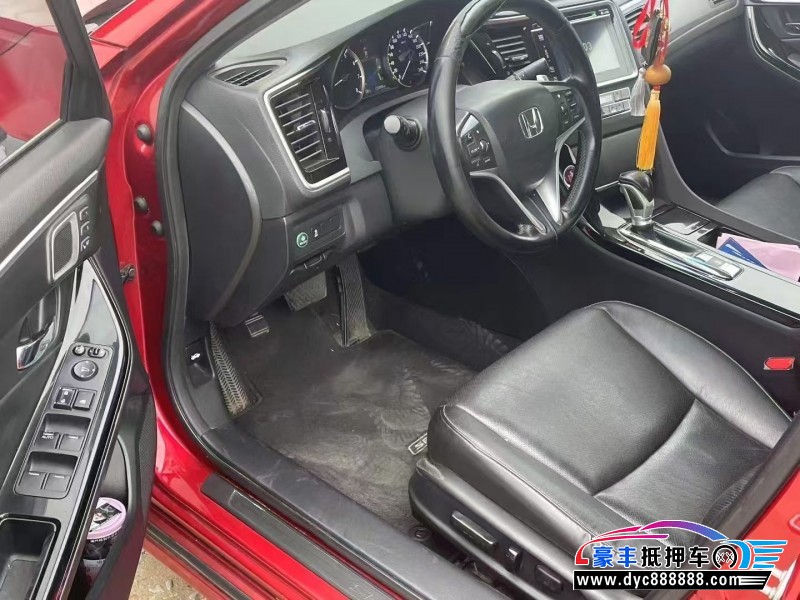 17年本田思铂睿轿车抵押车出售