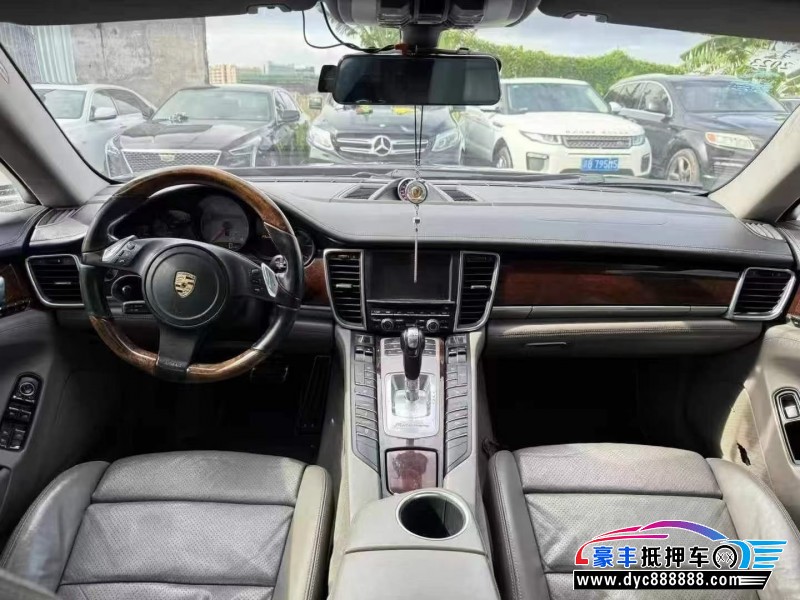 10年保时捷帕纳梅拉轿车抵押车出售