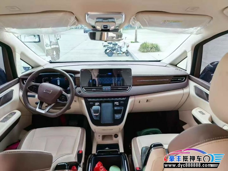 24年奔腾M9轿车抵押车出售