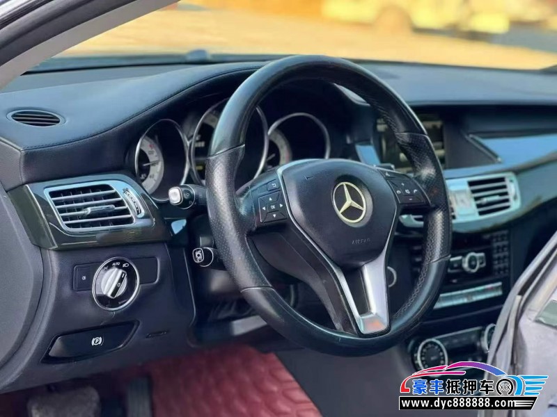 14年奔驰CLS轿车抵押车出售