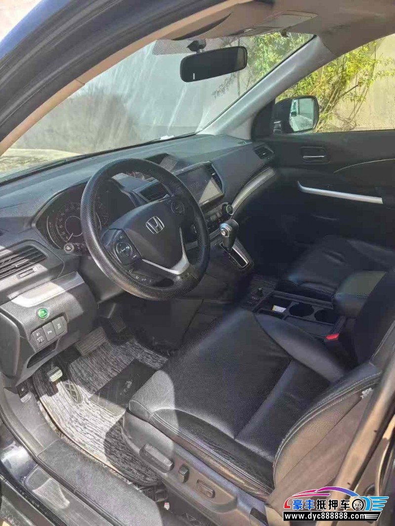 16年本田CR-V轿车抵押车出售