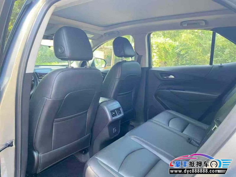 18年雪佛兰探界者轿车抵押车出售