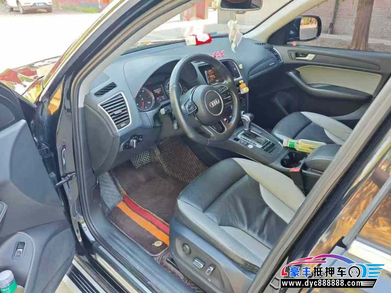 17年奥迪Q5轿车抵押车出售