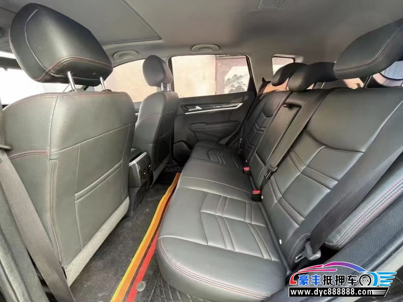 17年东风风神AX7轿车抵押车出售