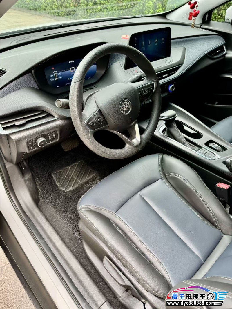 24年别克微蓝轿车抵押车出售